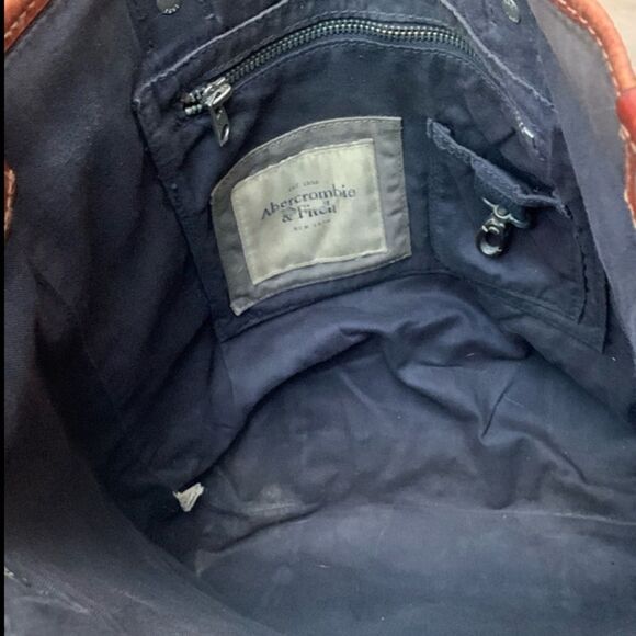 Abercrombie and Fitch Whiskey Leather Tote Bag - Picture 7 of 15